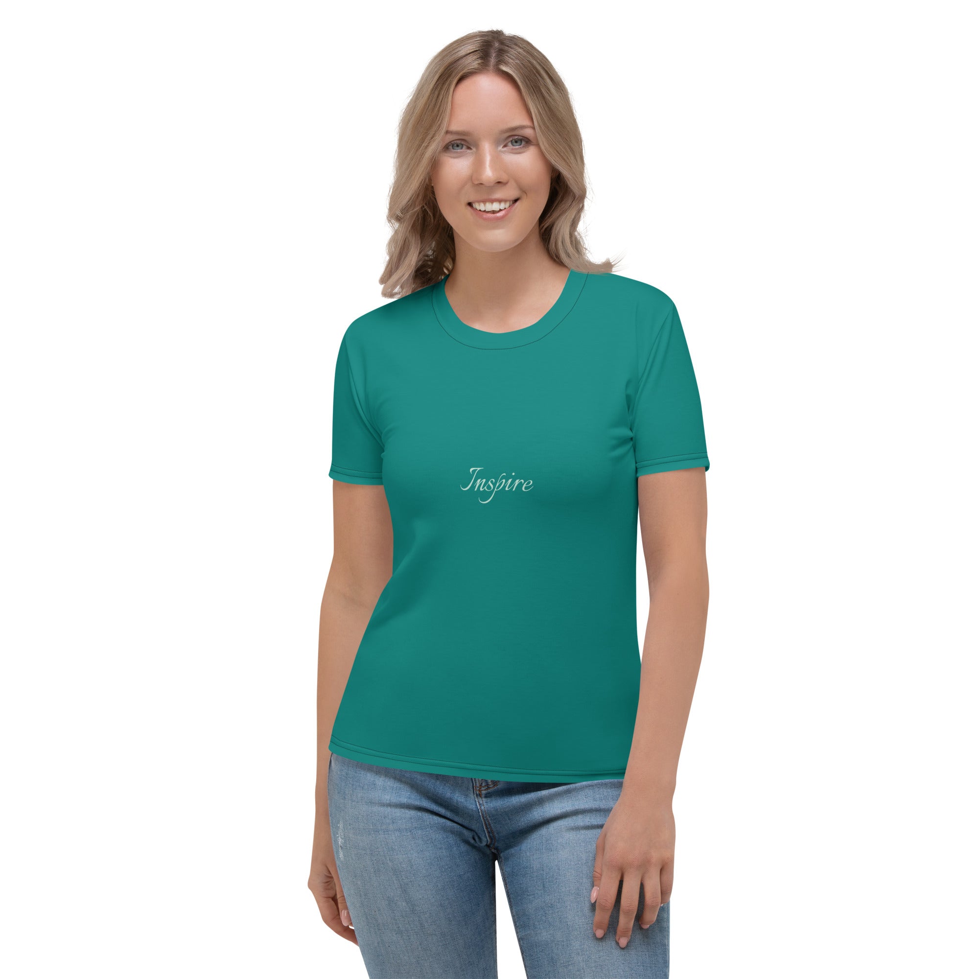 Woman wearing green printed t-shirt walking in sunny park